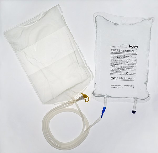 6月17日，公司腹膜透析液在北京隆重上市。7月22日，公司腹膜透析液产品实现首次批量发货。